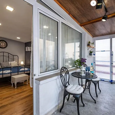 Cozy In Center * וארנה