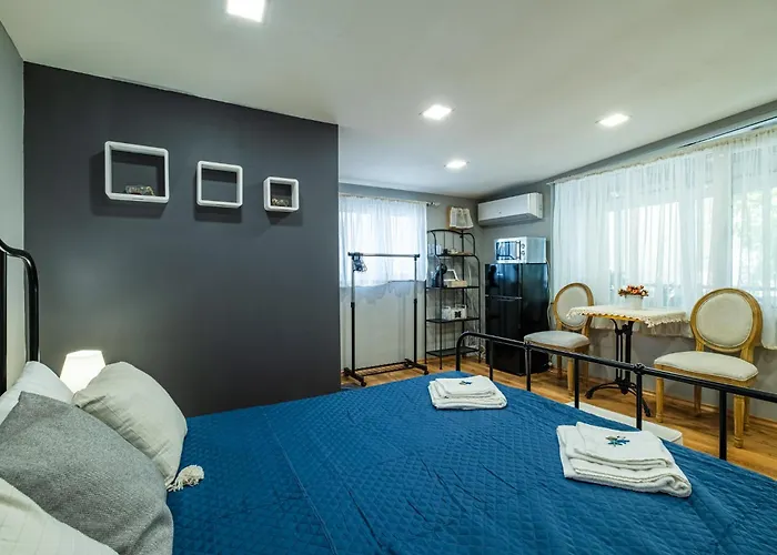 Cozy In Center * וארנה