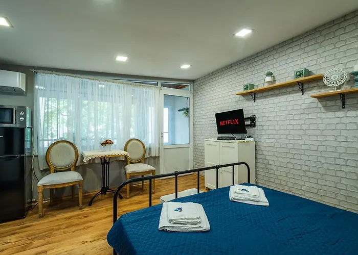 Cozy In Center דירה