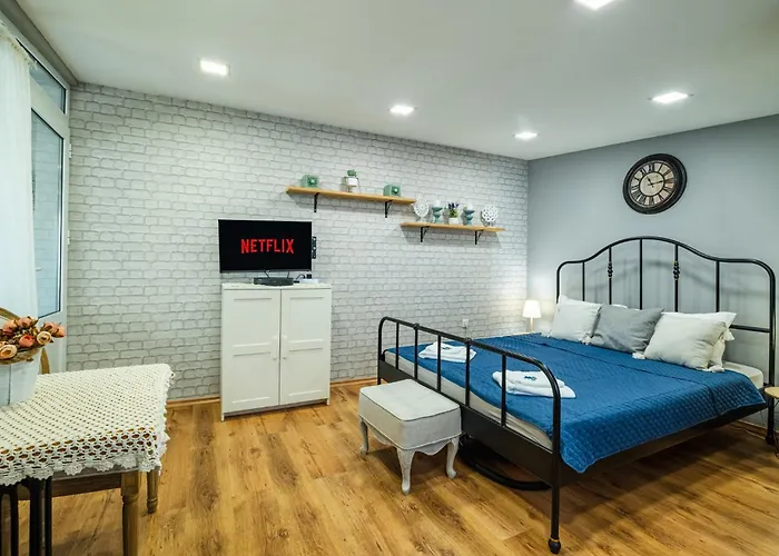 Cozy In Center Apartman